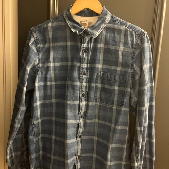 100% cotton, blue plaid button down collared shirt. Classic closet staple. - Picture 4 of 6